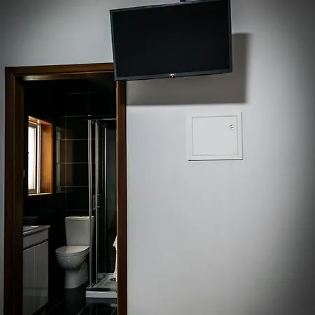 Encostas Do Douro Albergue *