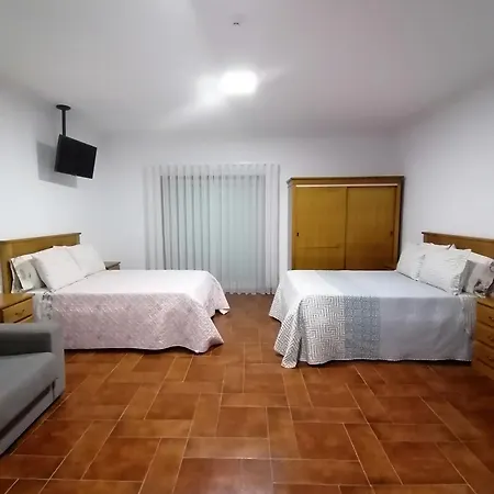 Hostel Encostas Do Douro *